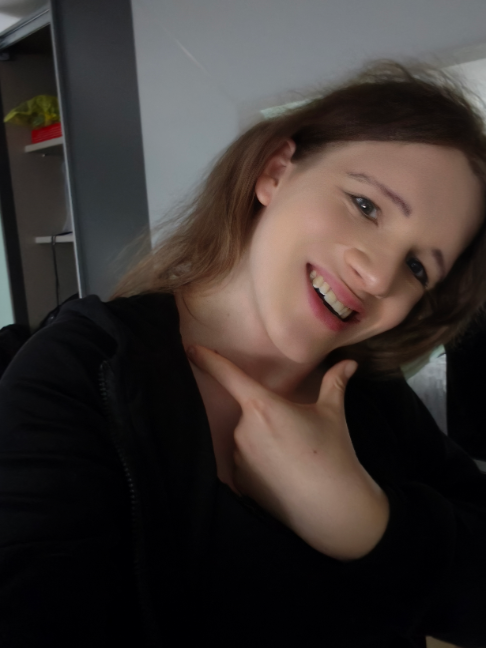@Laurababyemily