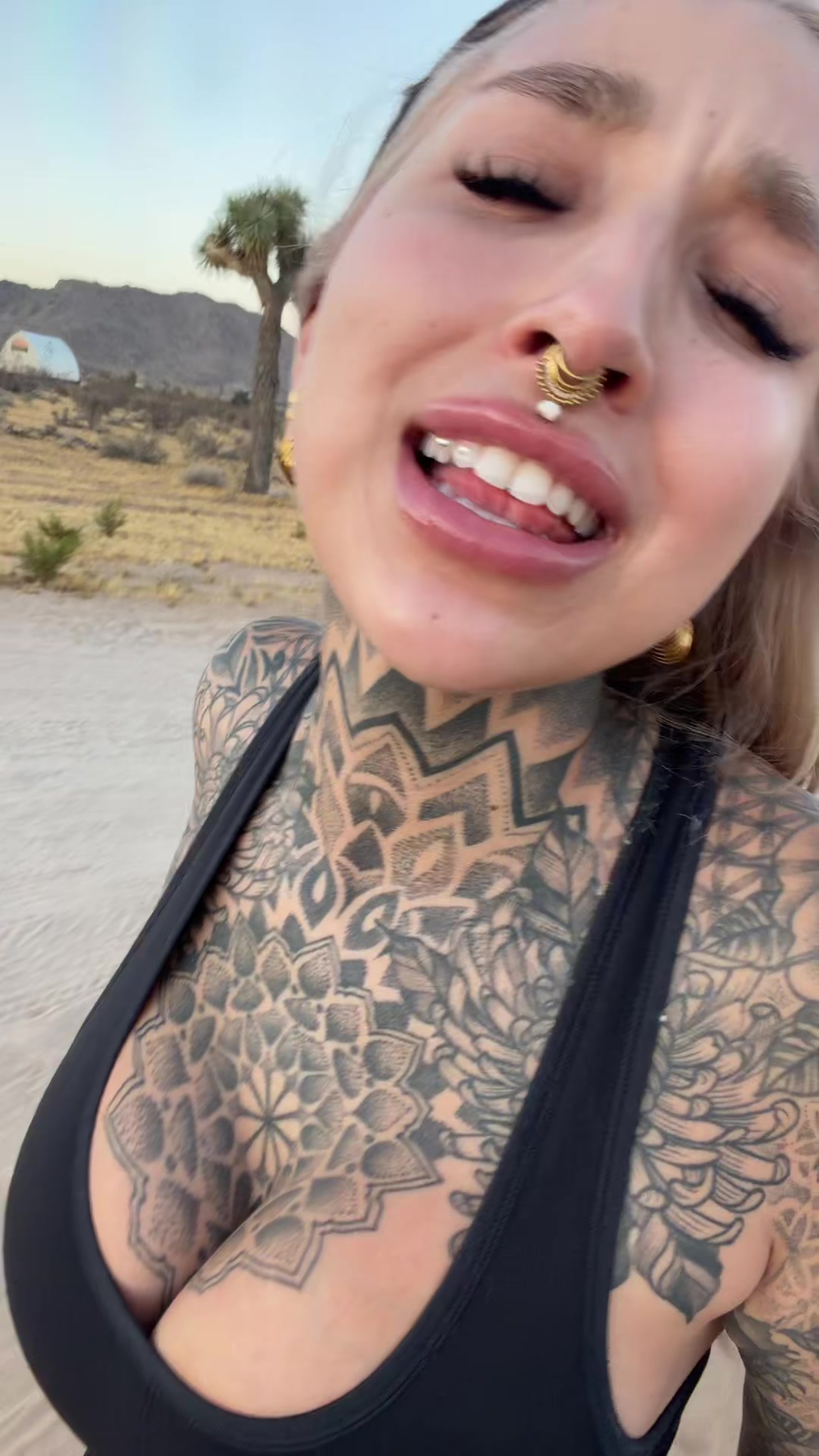@Split_tongue_bri