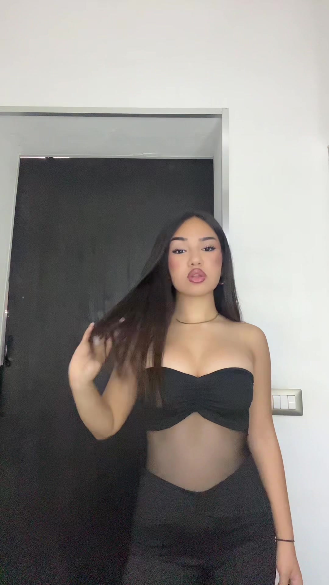 @𝒞𝒶𝓇𝓁𝒶
