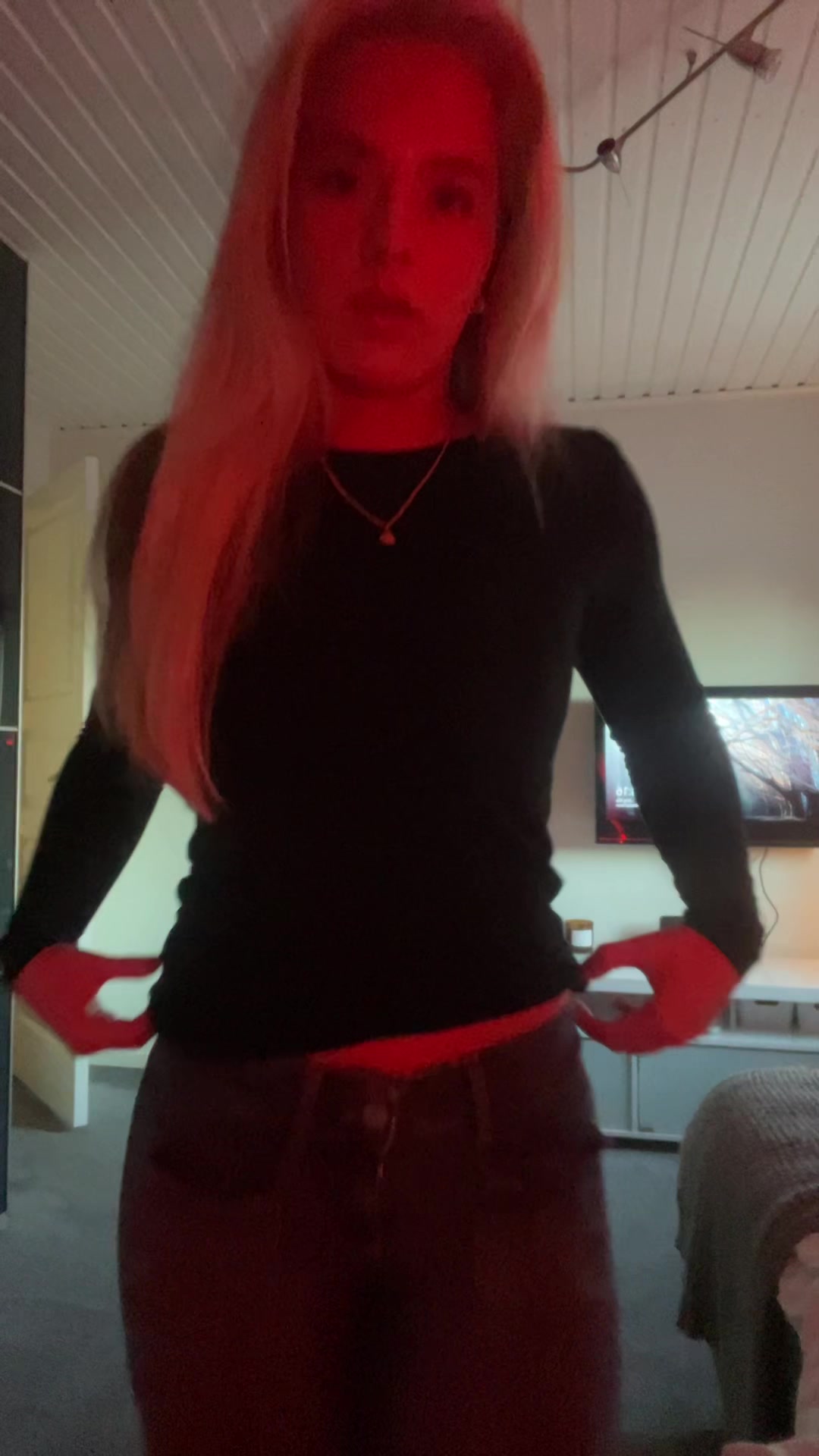 @Tindraaa
