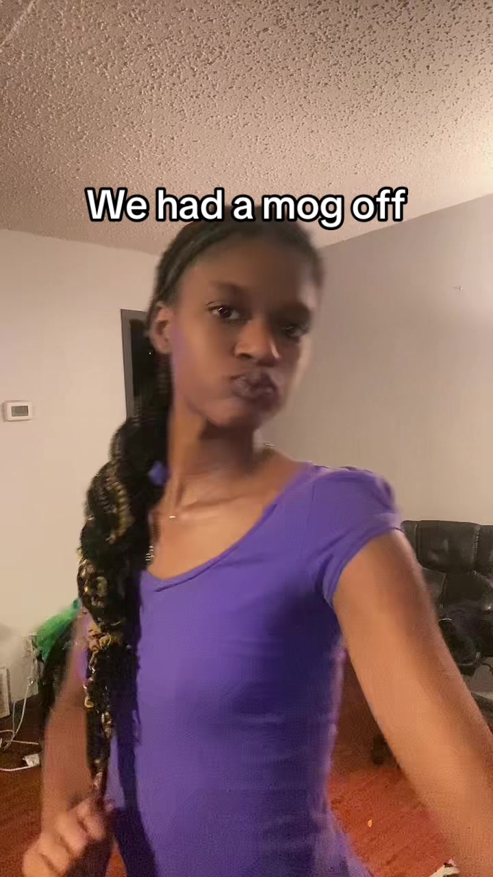 @LariahDeanne