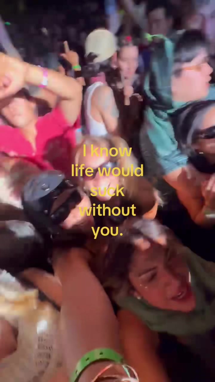 @mayzwrldddd