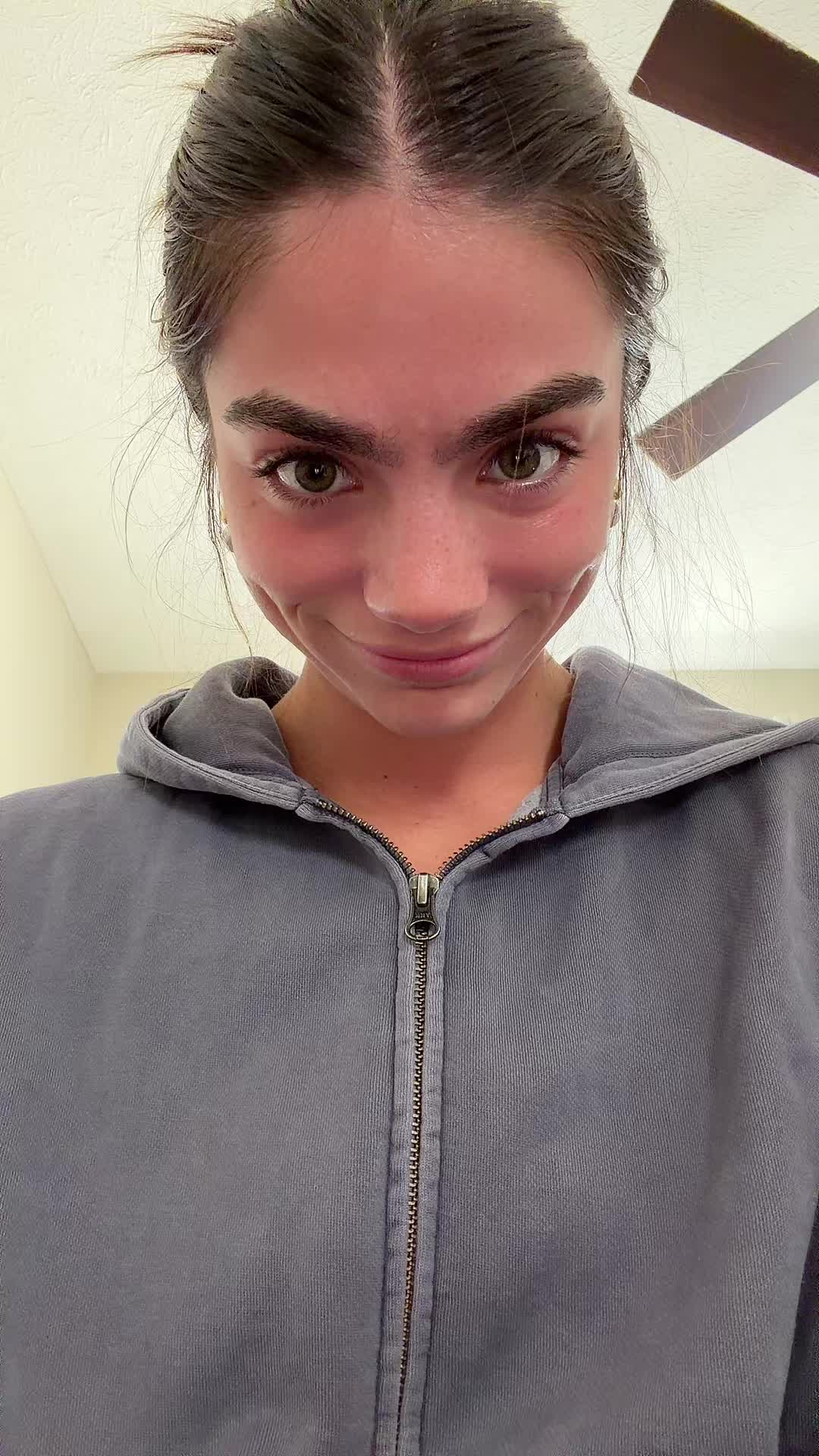 @cyrinna Nicolle