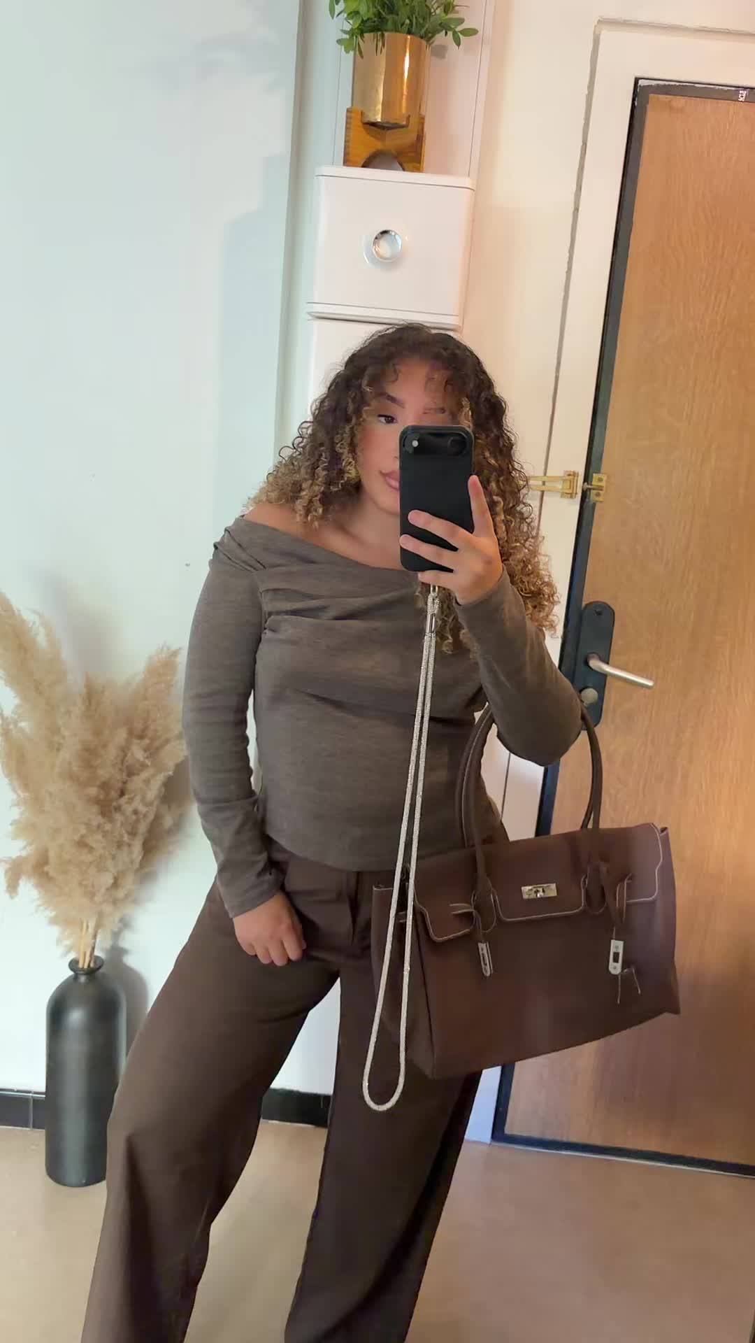 @M I R K I N  💕👜