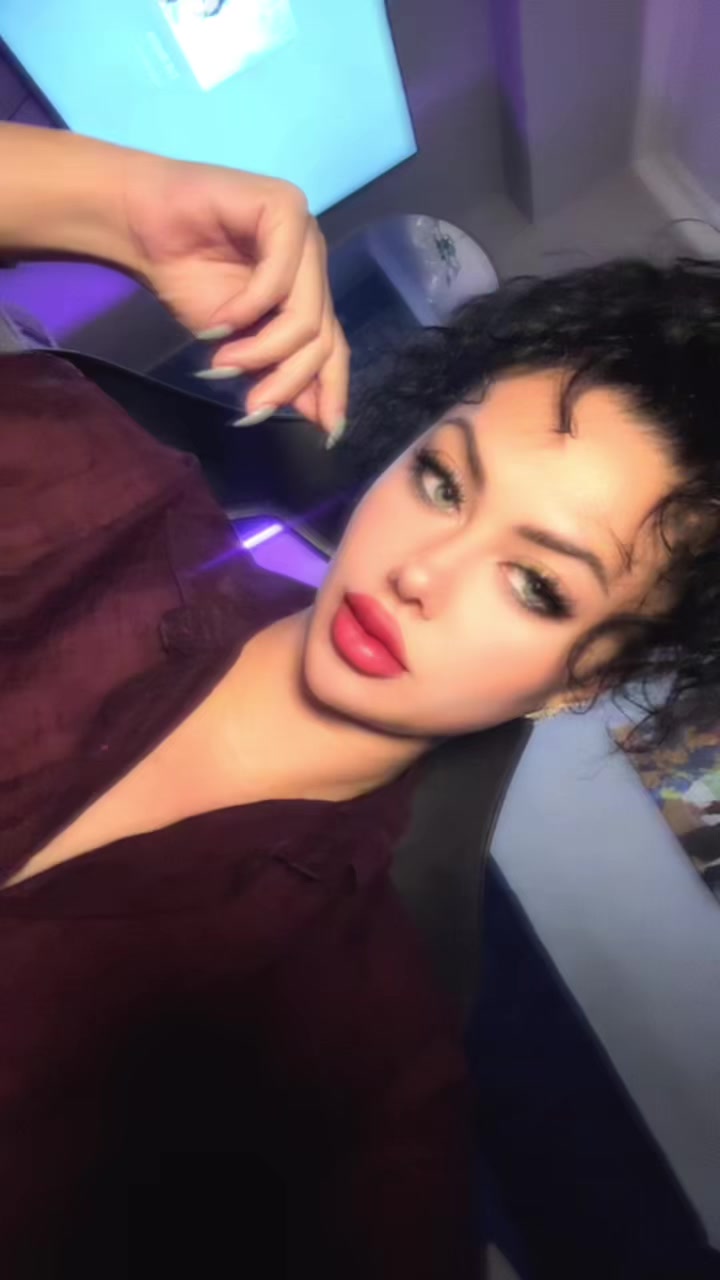 @MYʙᴜꜱᴇ 👼