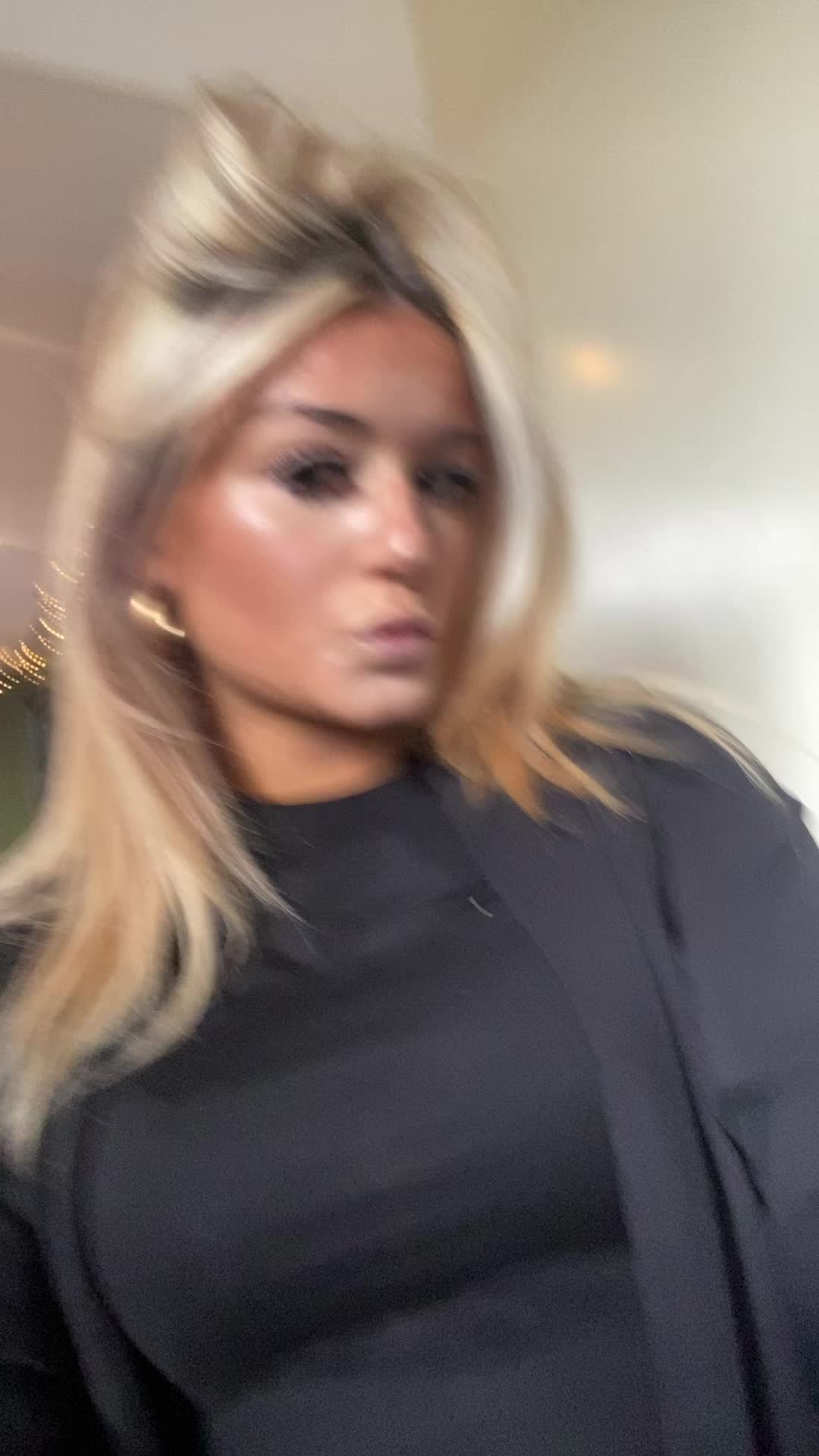 @👸🏼👸🏼