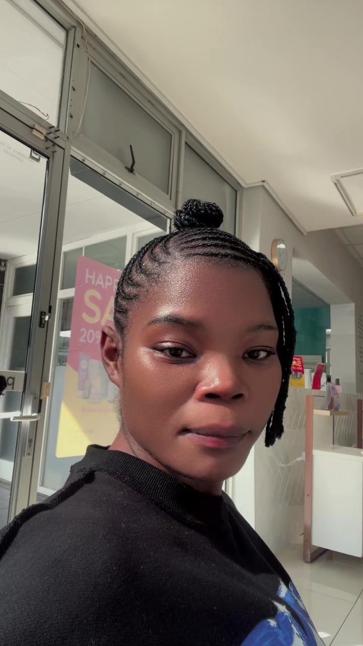 @Virginia & Viggy 👯&zwj;♀️lip
