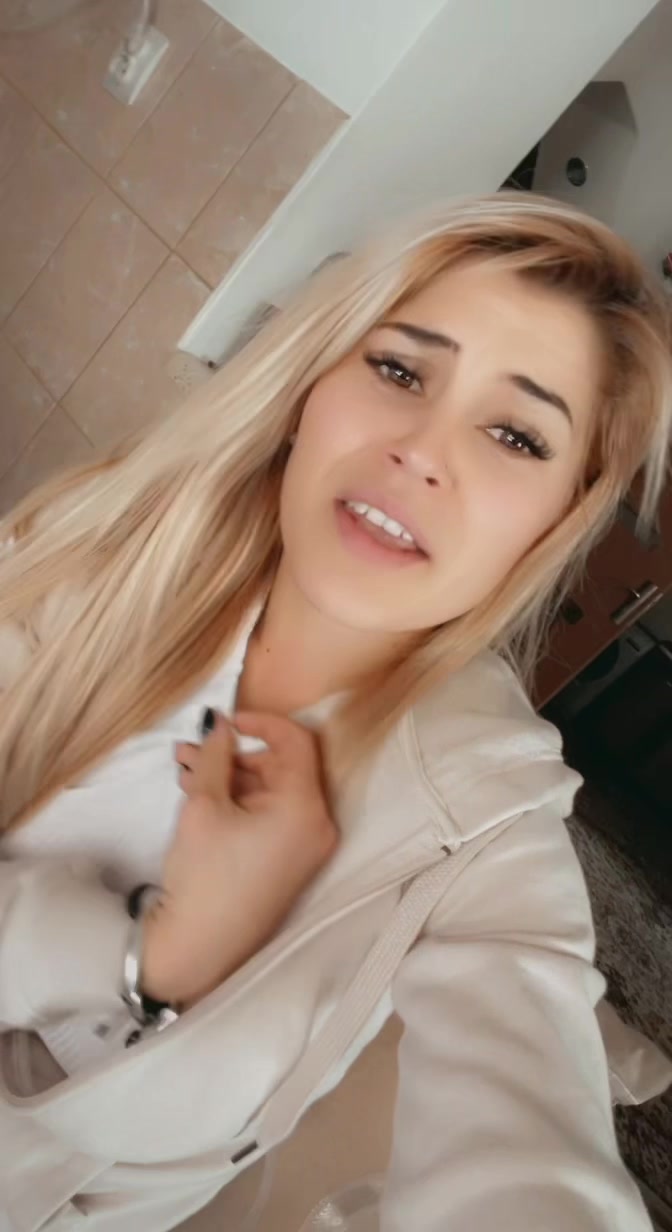 @Alexandra❤️ Ale☺️🤫