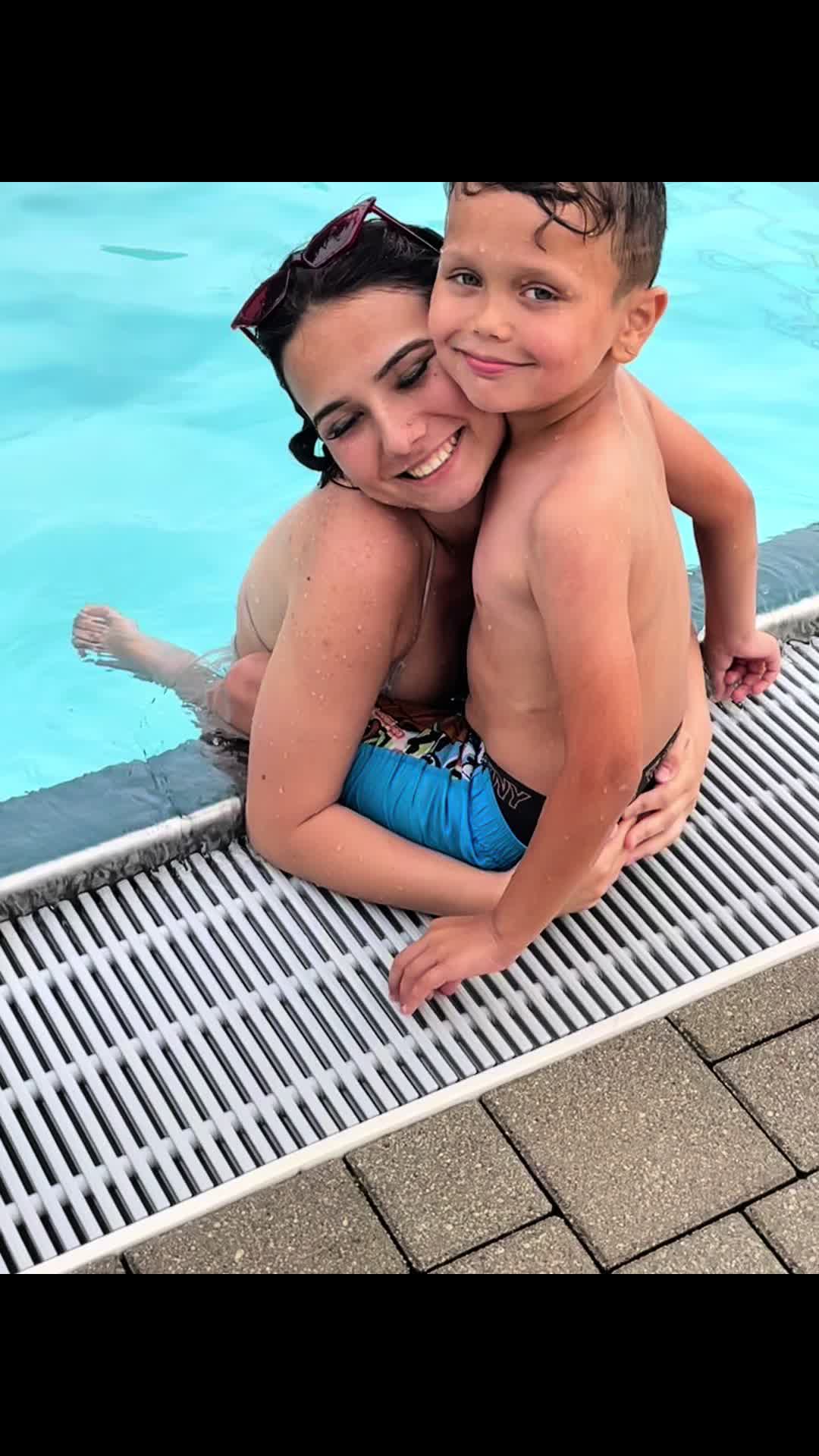 @Emicshuj