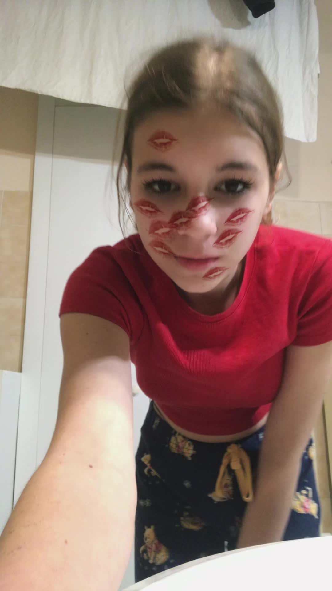 @Izabella Komaromi