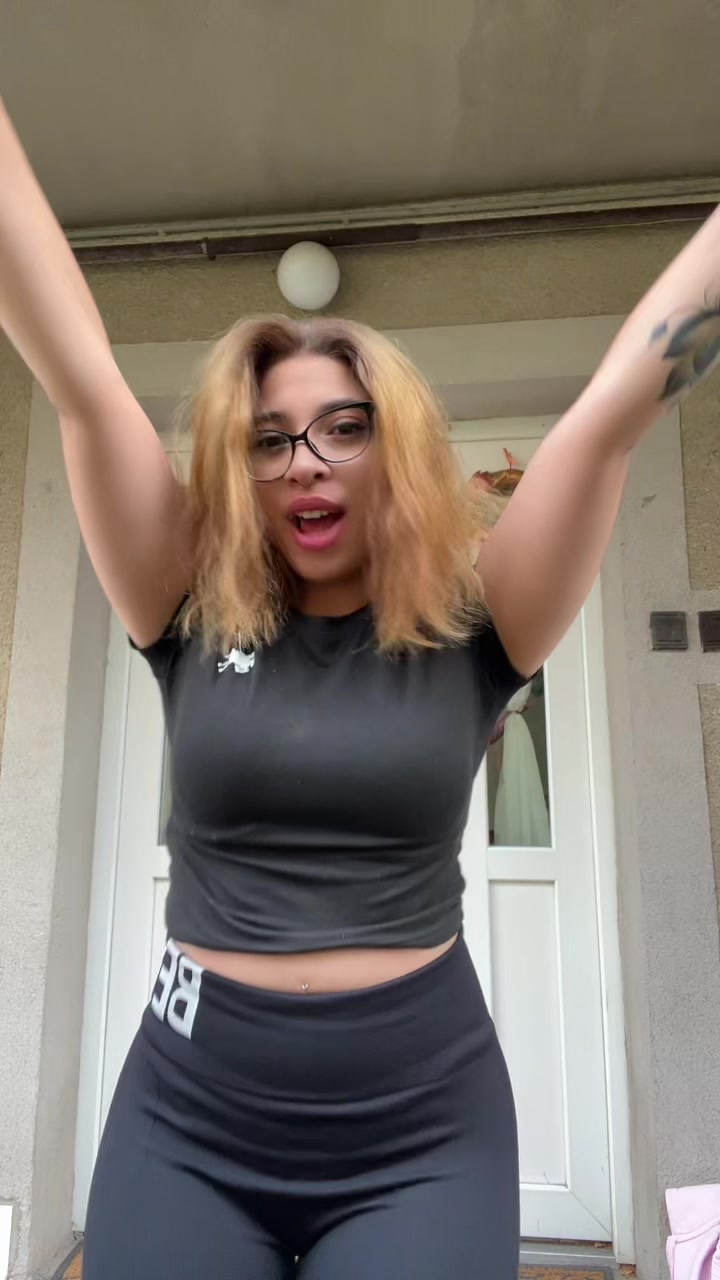 @Eszti🖤🐆