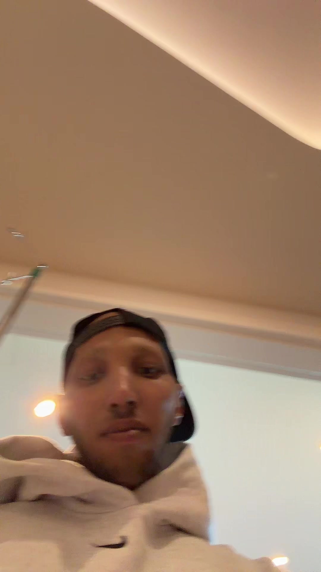 @Marcel🦈