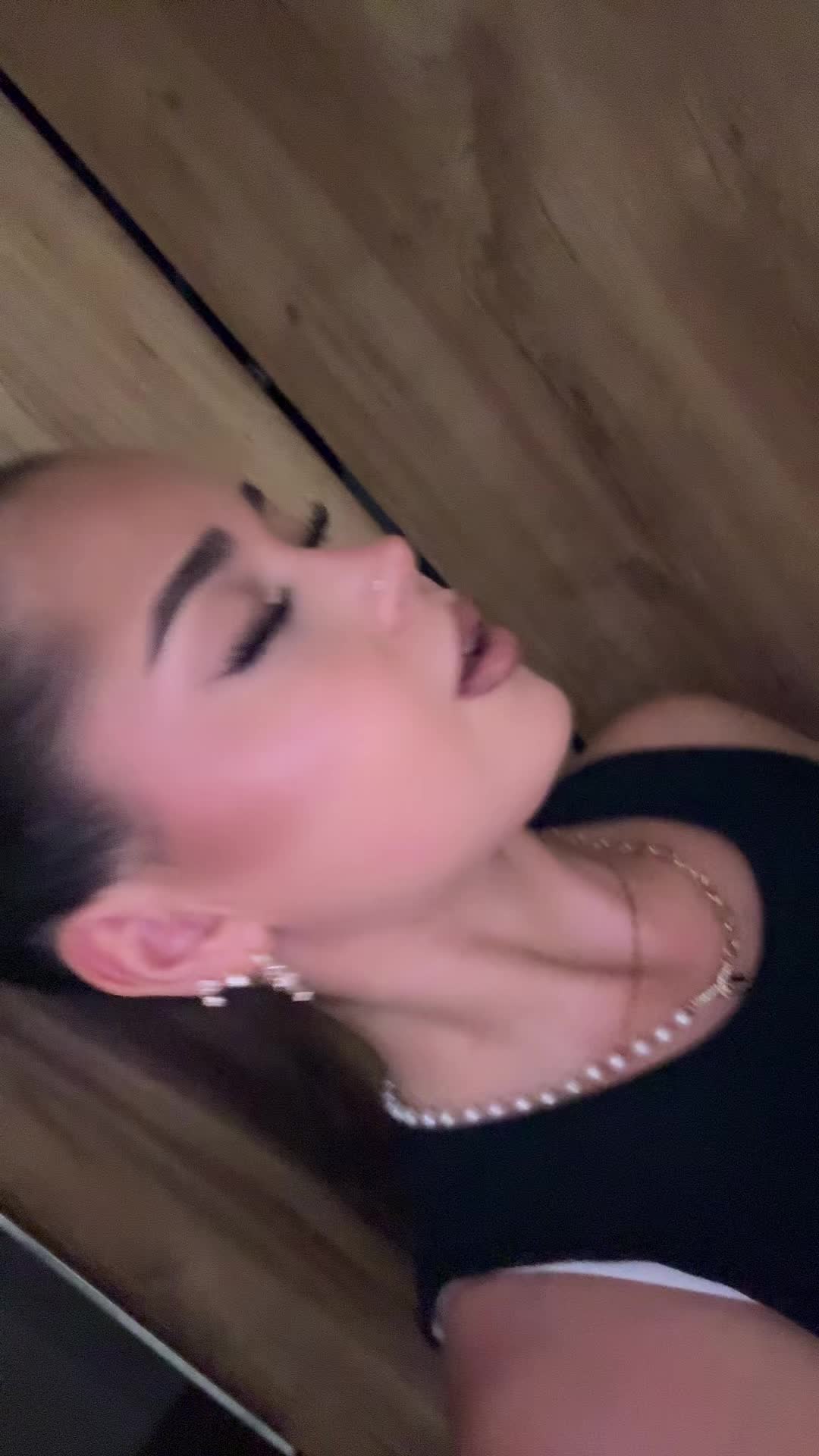 @𝔅𝔢𝔫𝔞