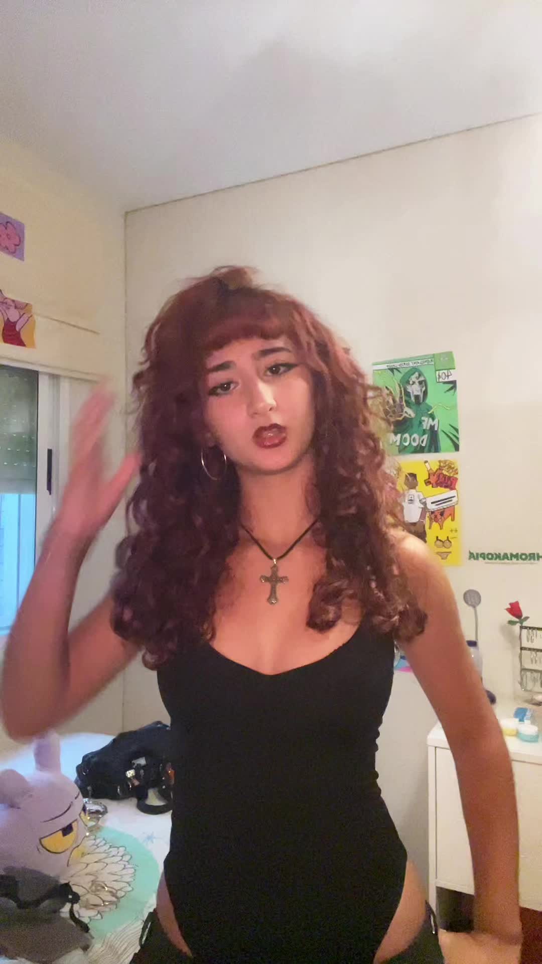 @💫