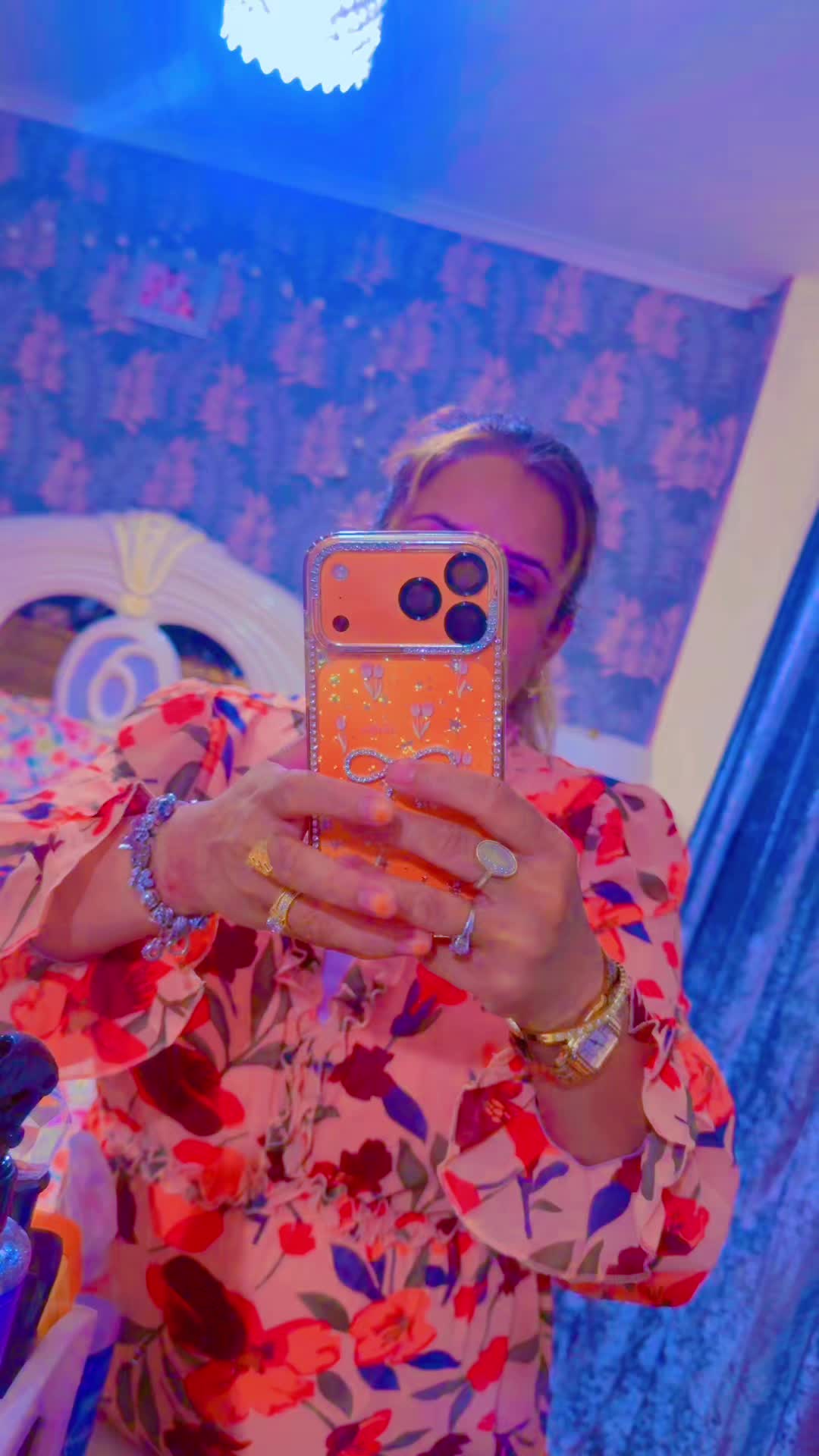 @🌙 F𝓪𝓵𝓪𝓴 🌸 P𝓪𝓻𝓲 ✨