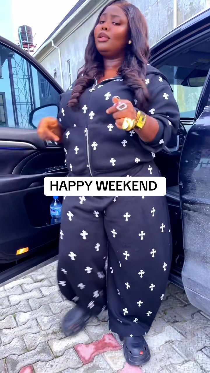 @CELEBRITY NURSE ESTHER 🇳🇬