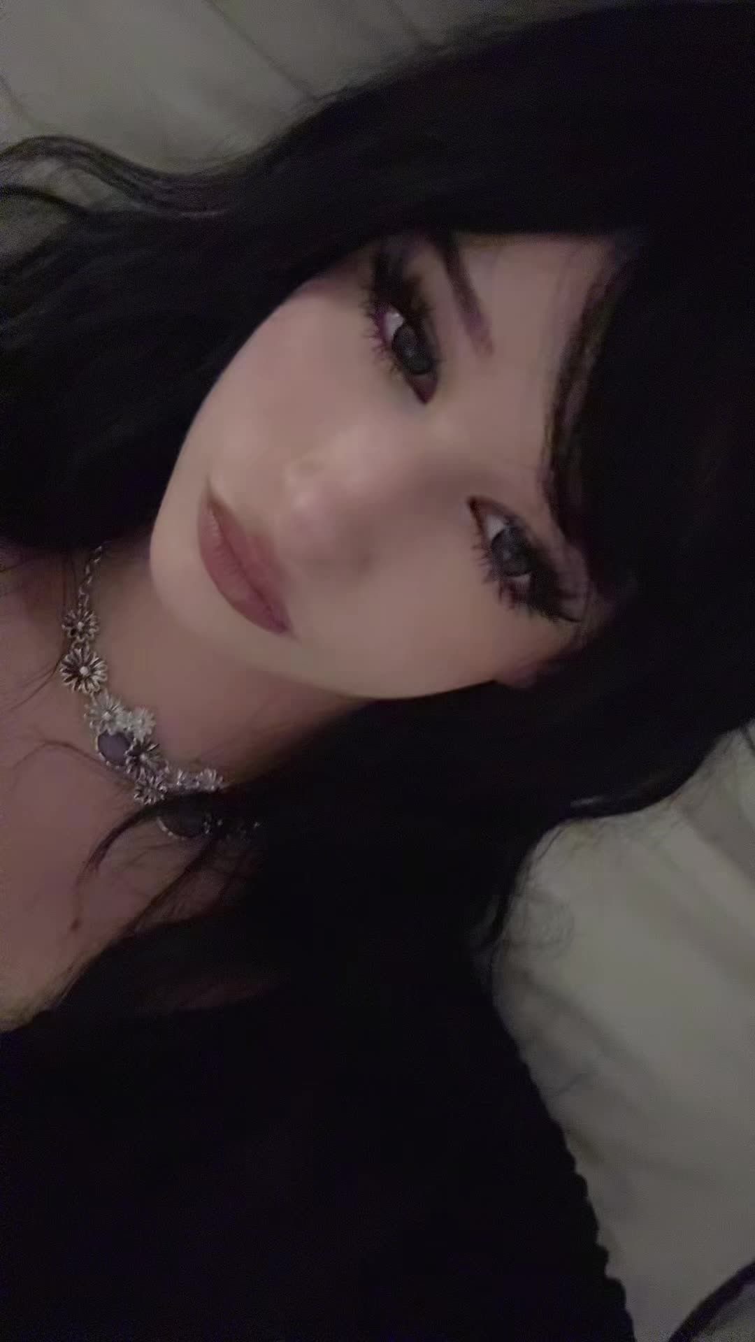 @Q