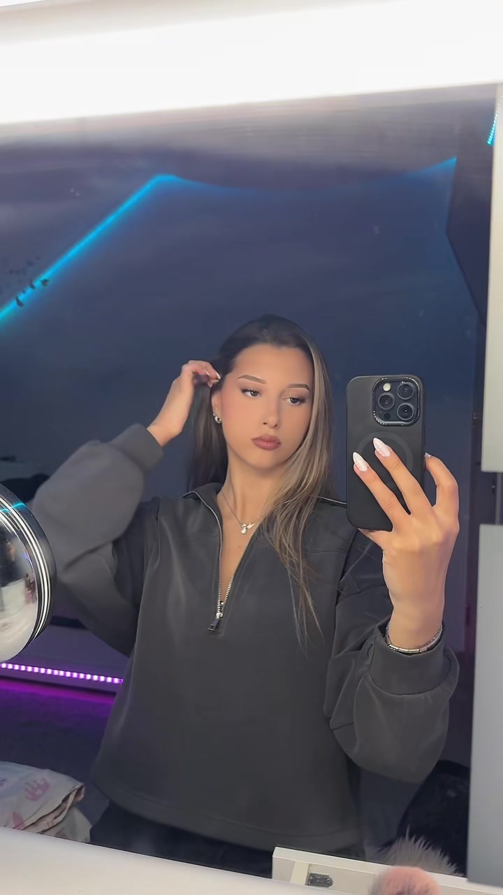 @𝗸𝗮𝗿𝗶𝗻𝗮𝗮𝘁𝗻