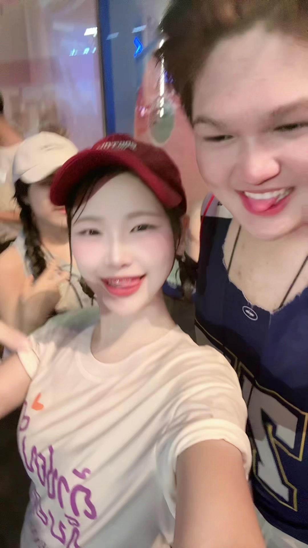 @แบ๋ม