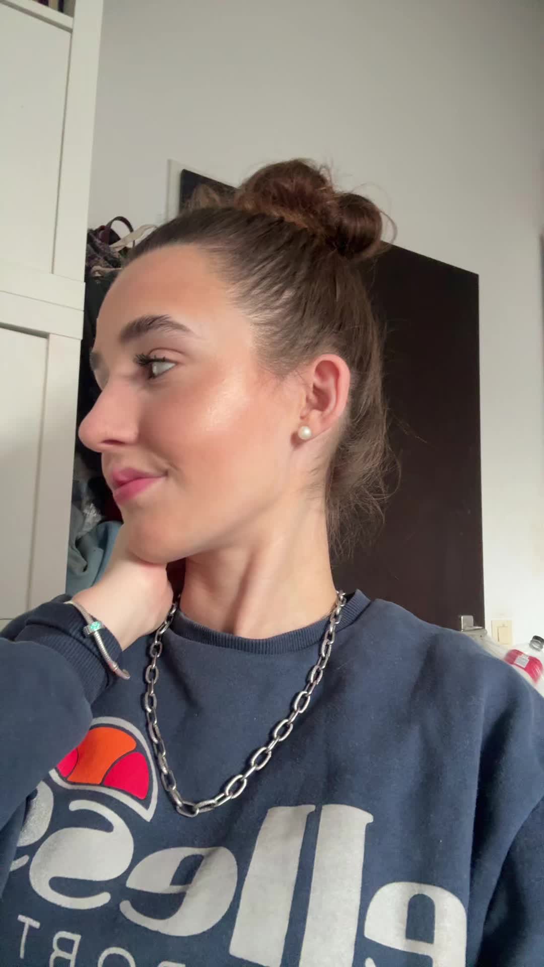 @-Anna