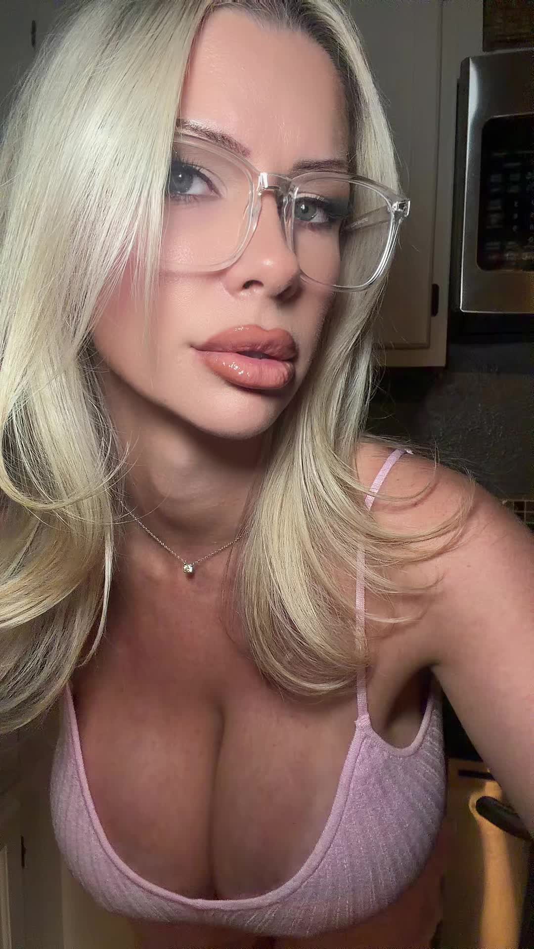 @Bri_stasia
