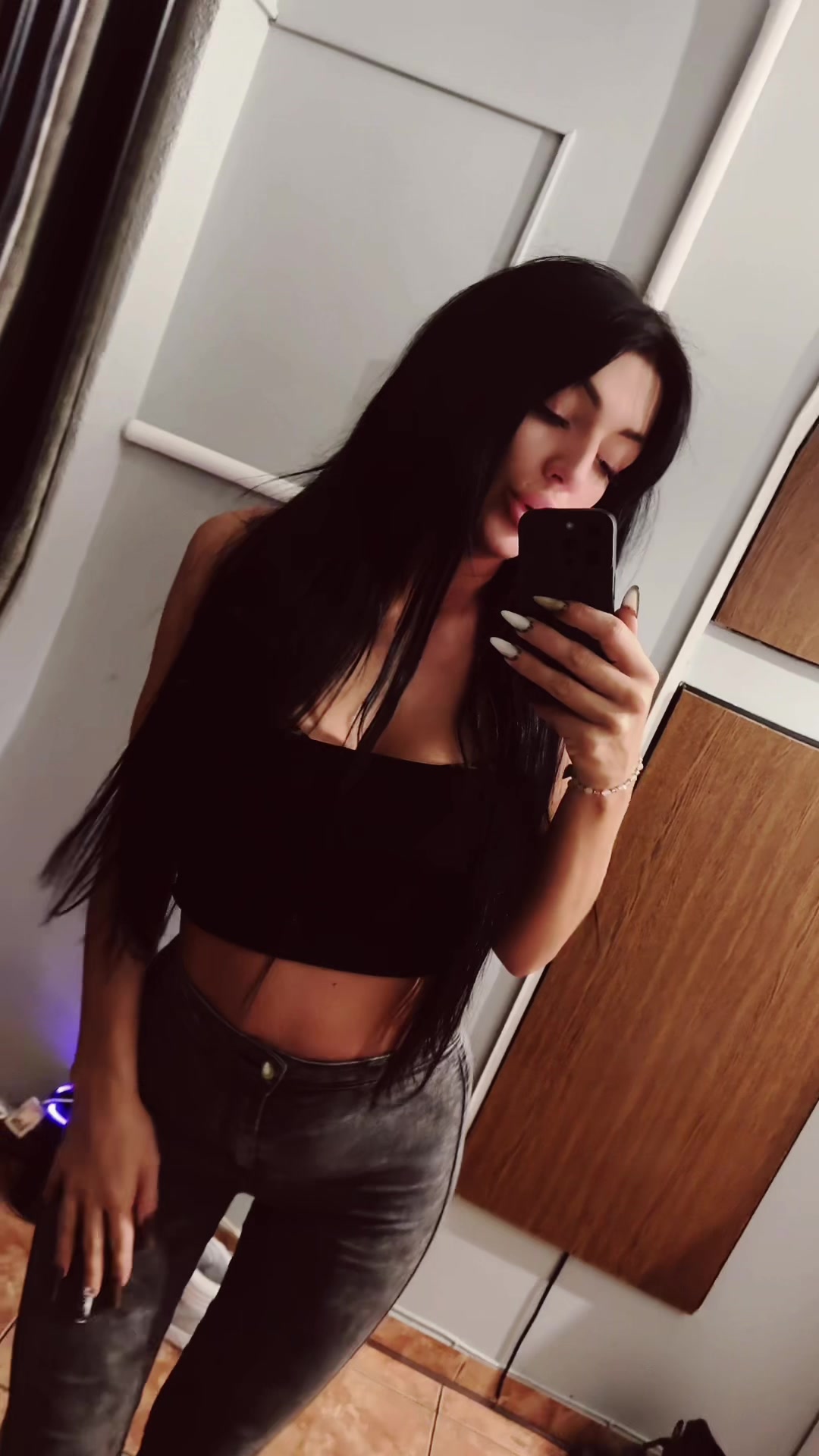 @Angela Na