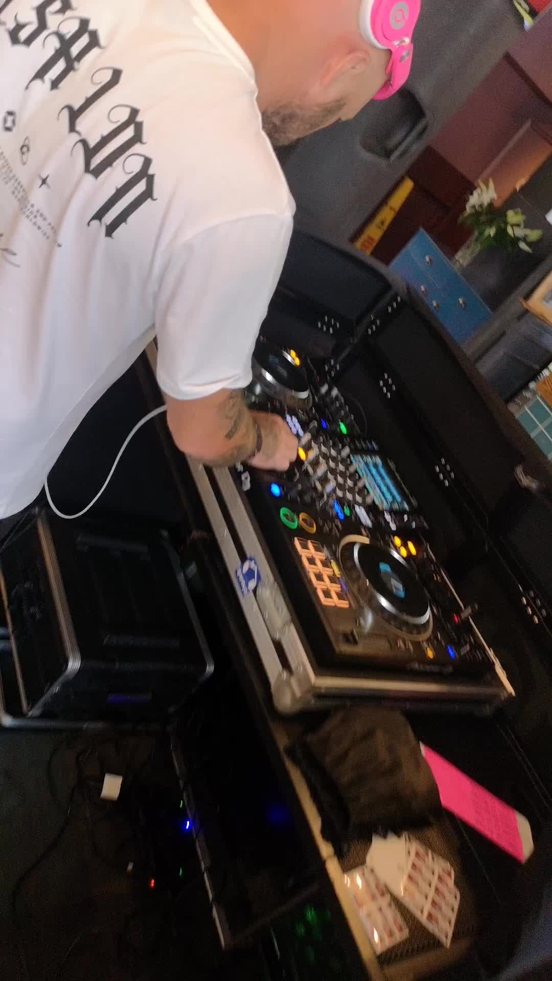 @DJ KingSize UK
