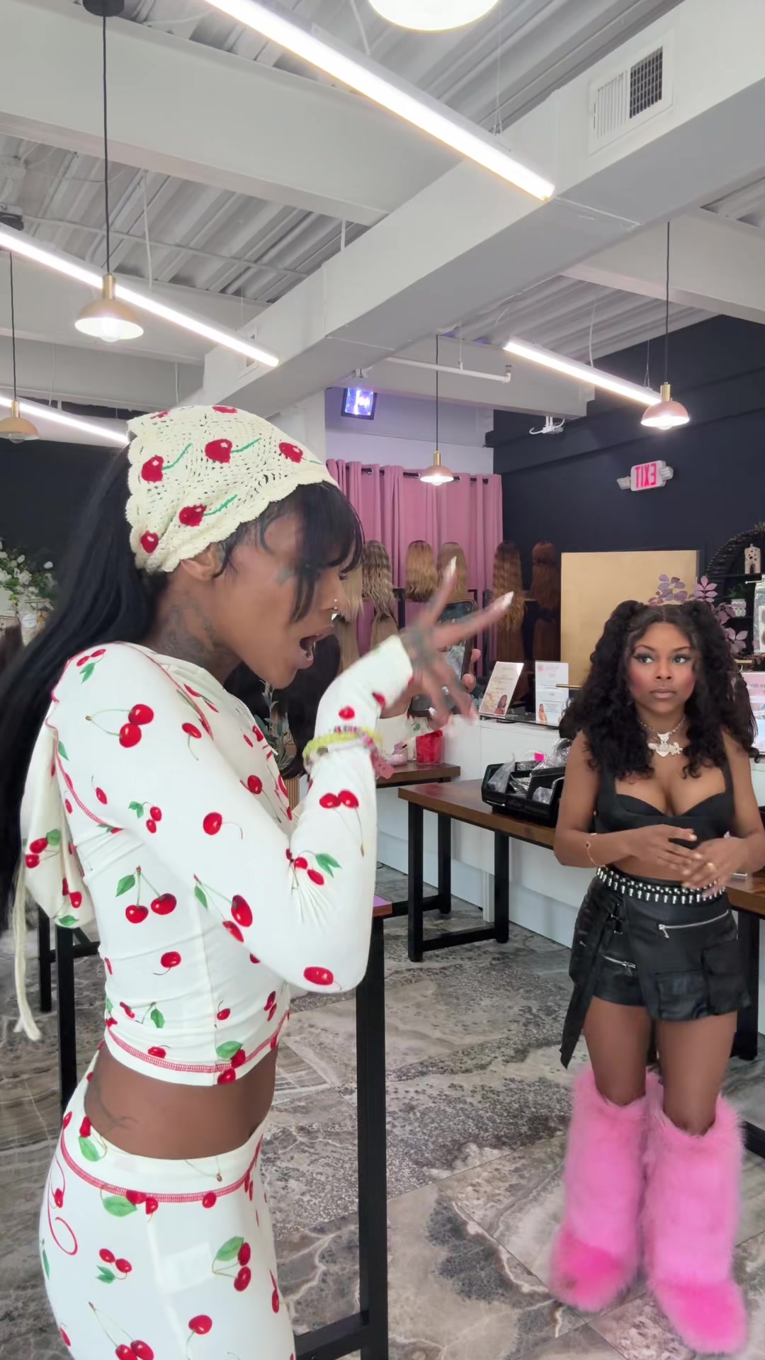 @Lay Luscious
