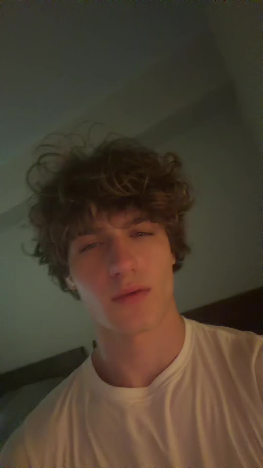 @0zzy