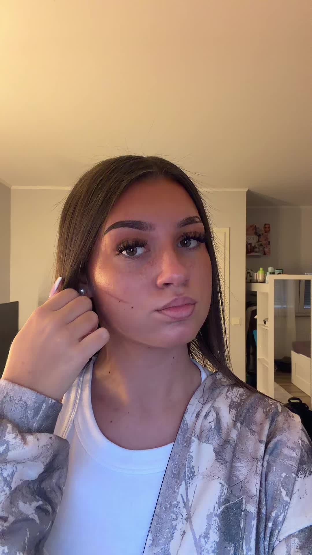 @🍈