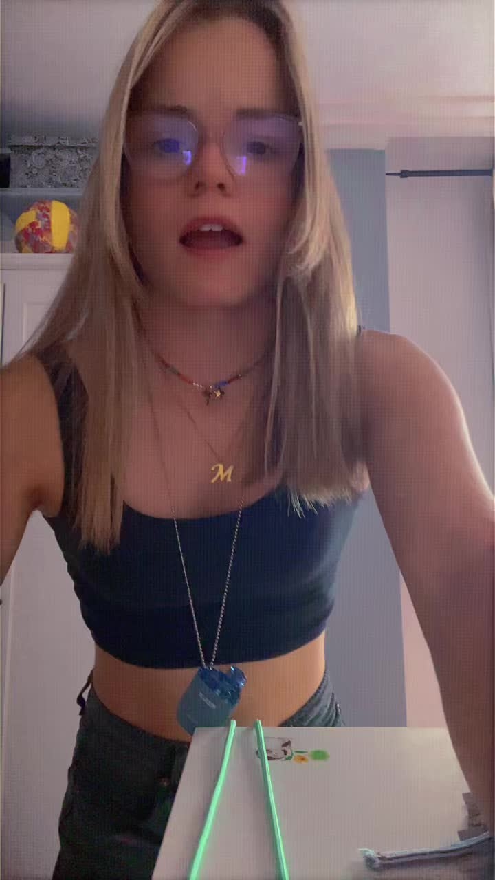 @Yaanaa_09