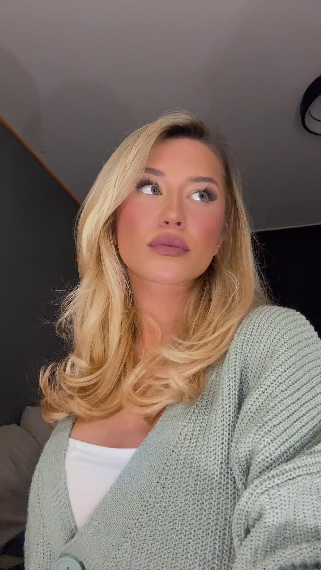 @Celinehnvr