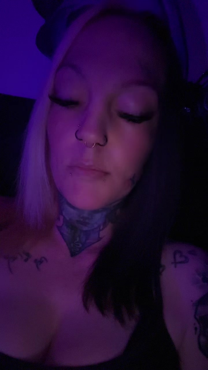 @CupcakeZ🧁