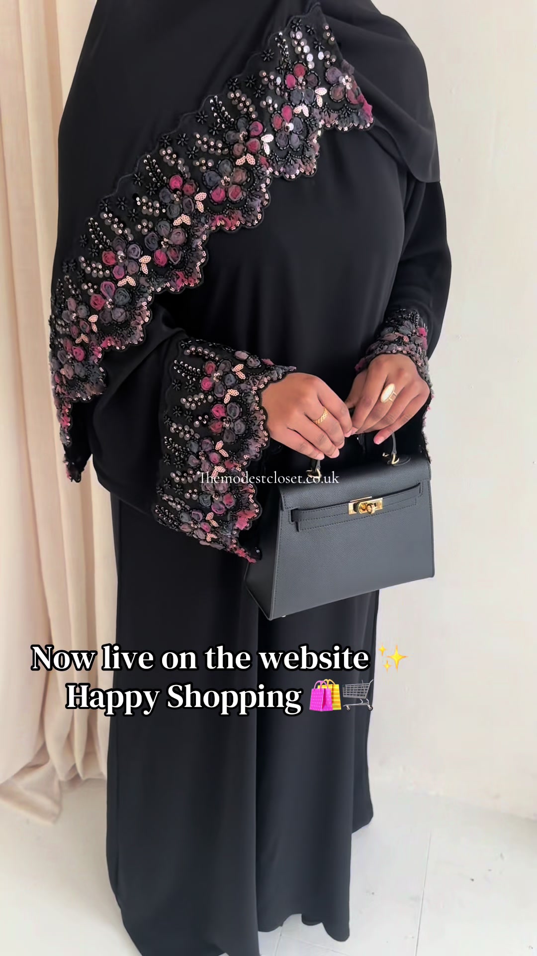 @the_modest_closet