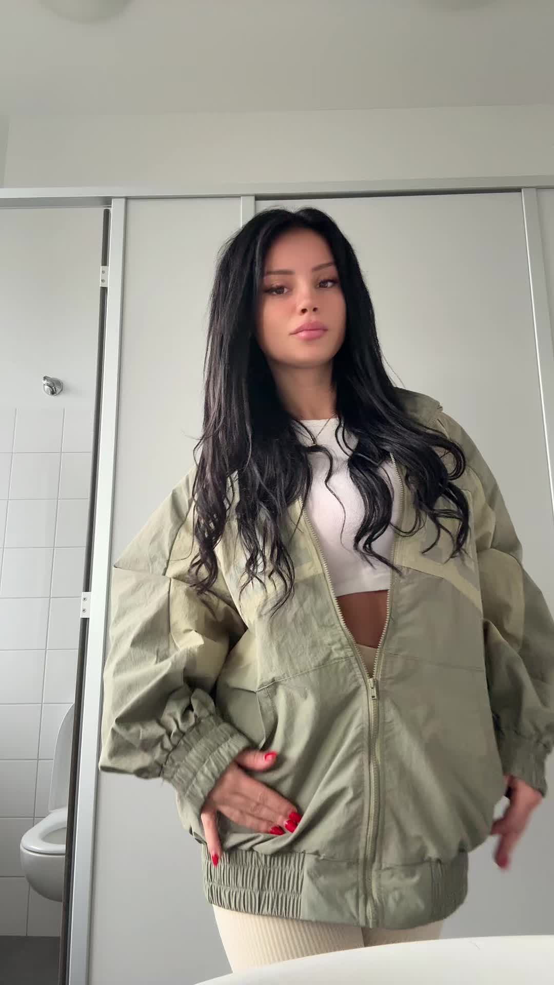 @alisaademi