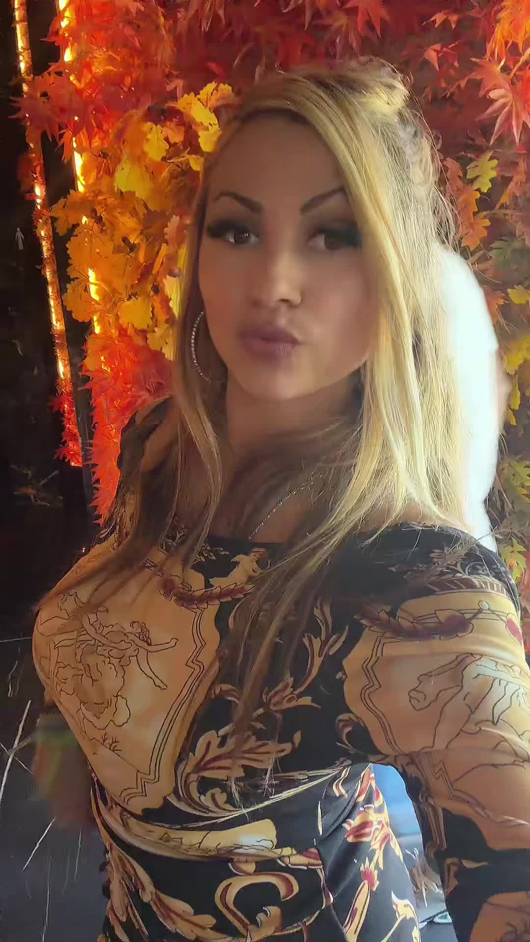 @elenachebaru