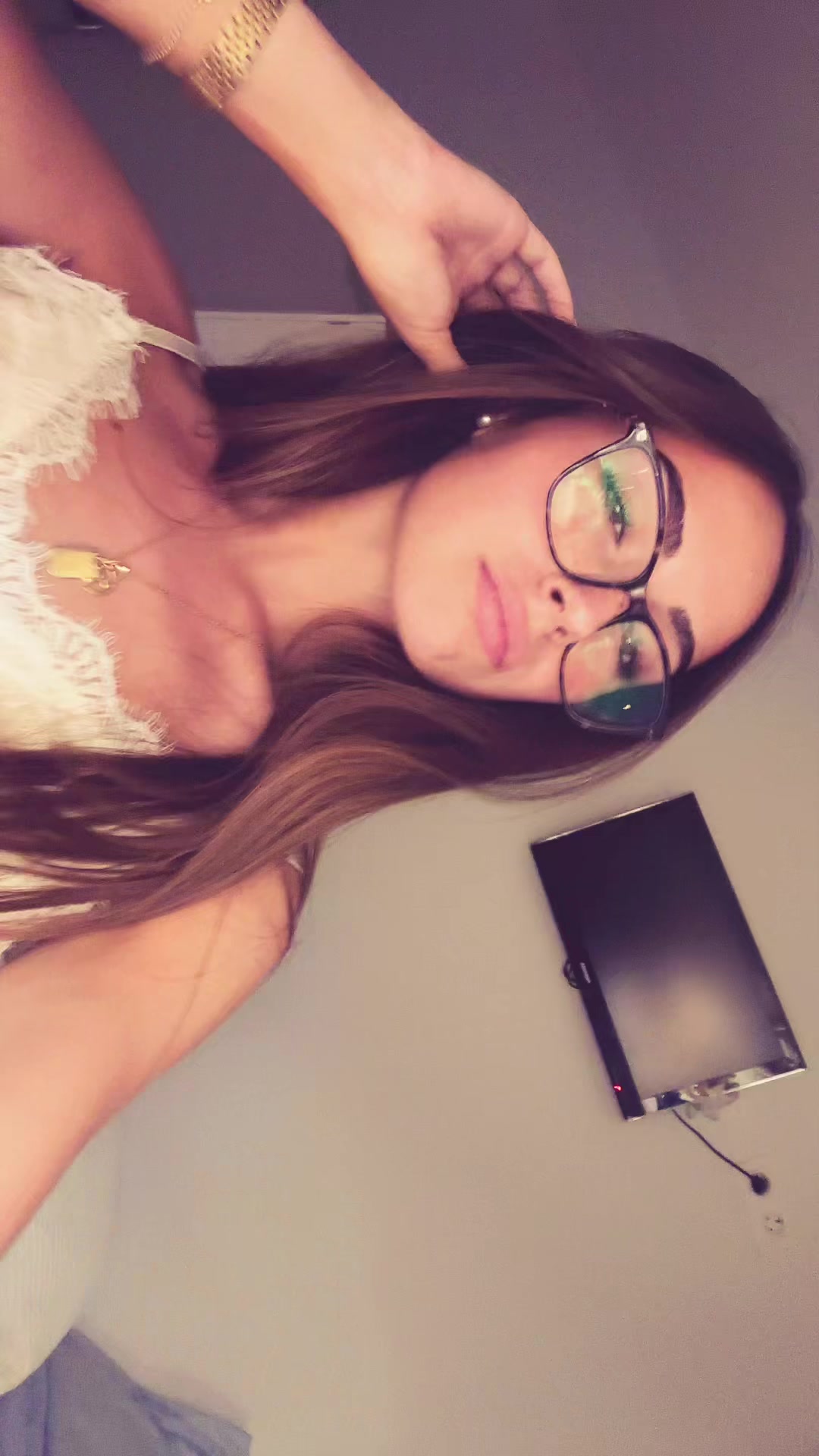 @núria