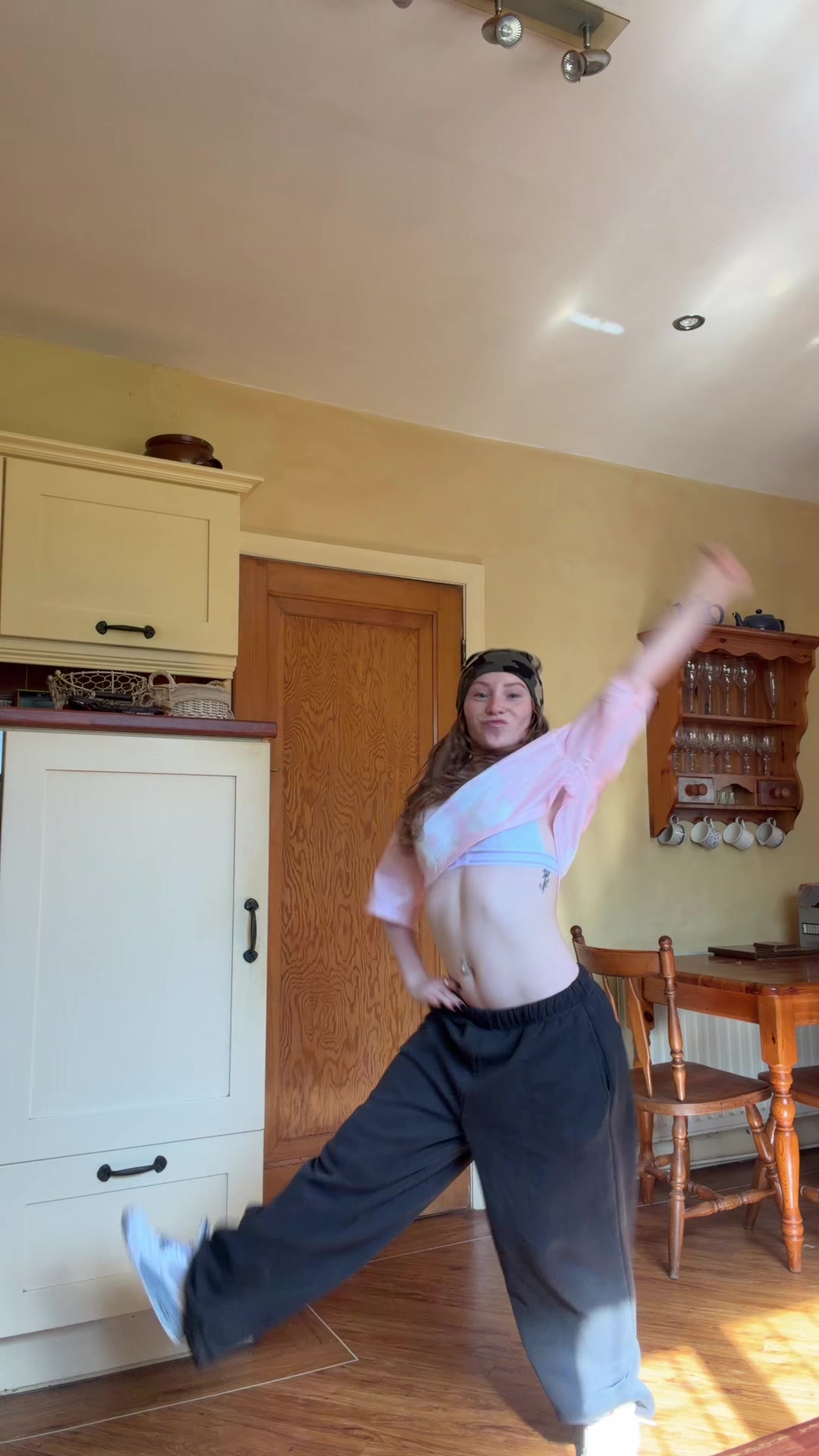 @keziamortimer