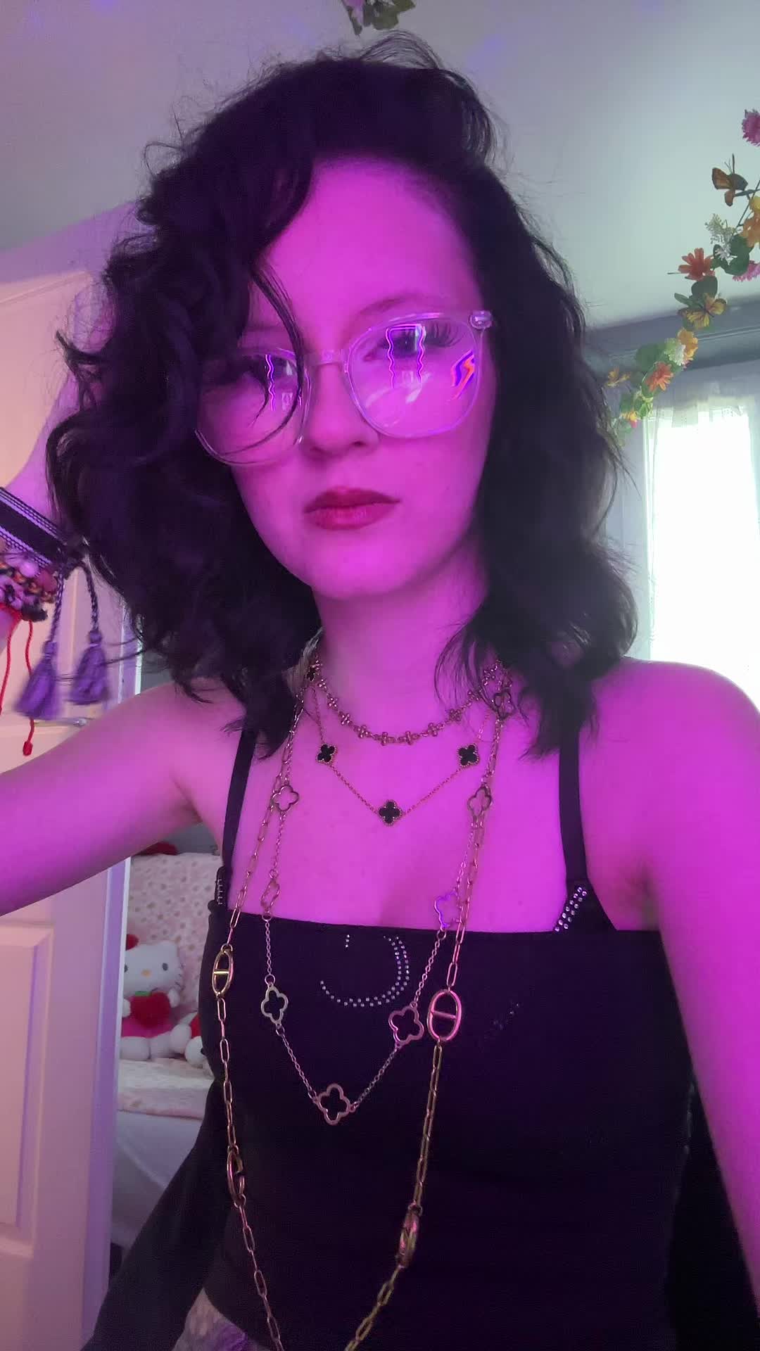 @^^