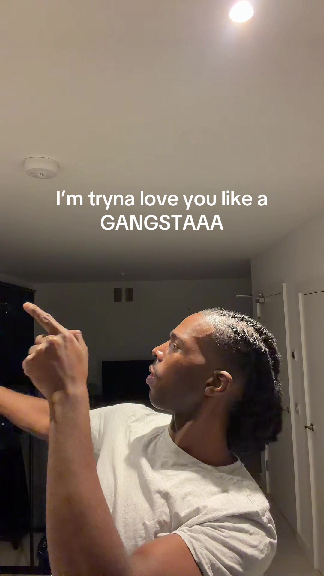 @®️iv