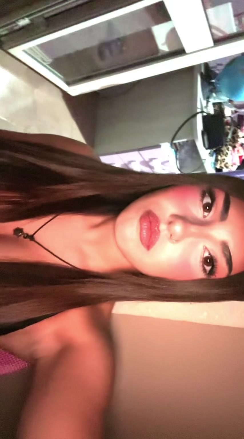 @nicole