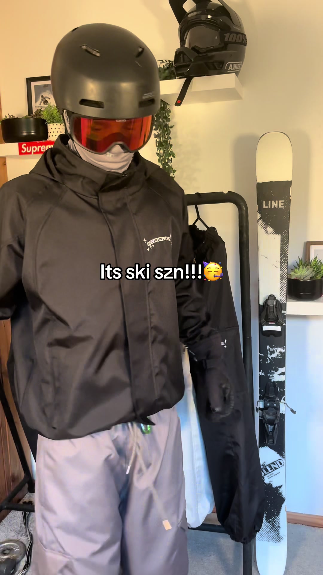 @Threadspants