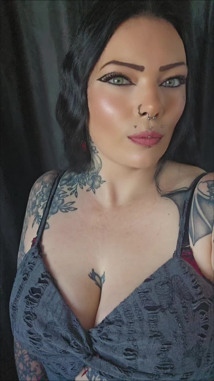 @🖤☬✞ Ⱡ₳ɄⱤ₳ ✞☬🖤