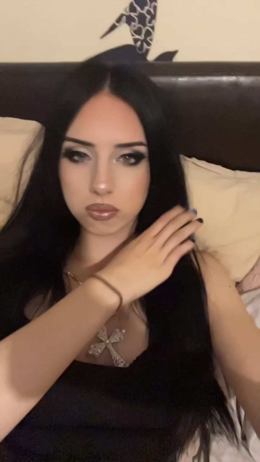 @absence2herr
