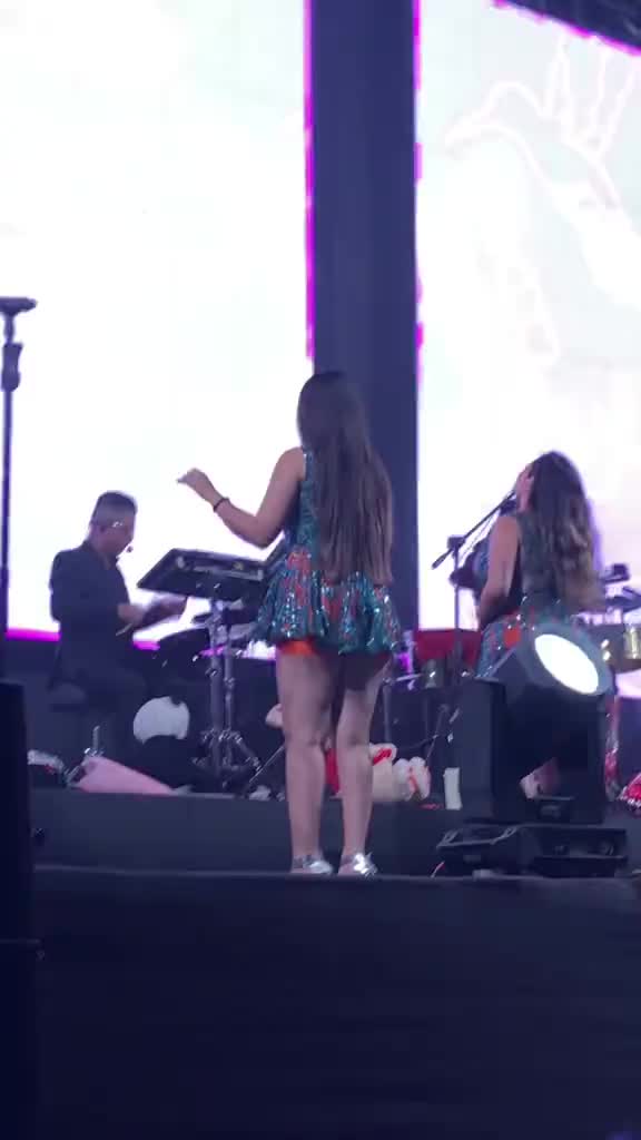 @Kiara Lozano Fan