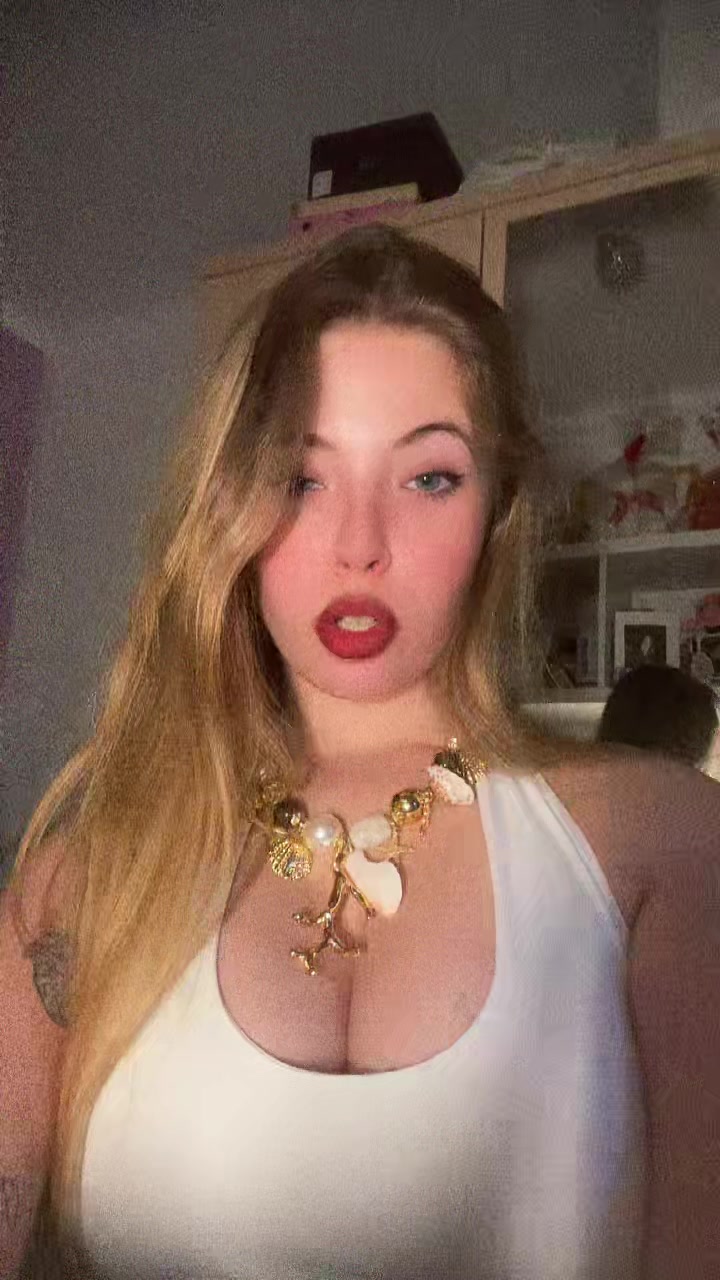 @Esther Yepes
