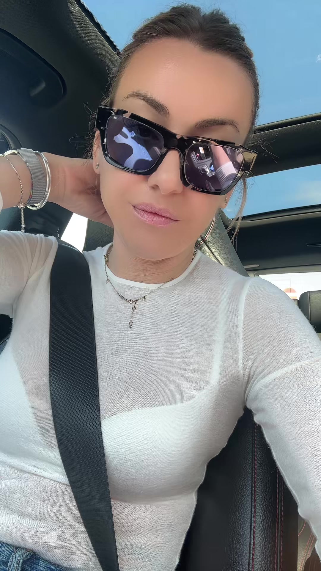 @ana😜