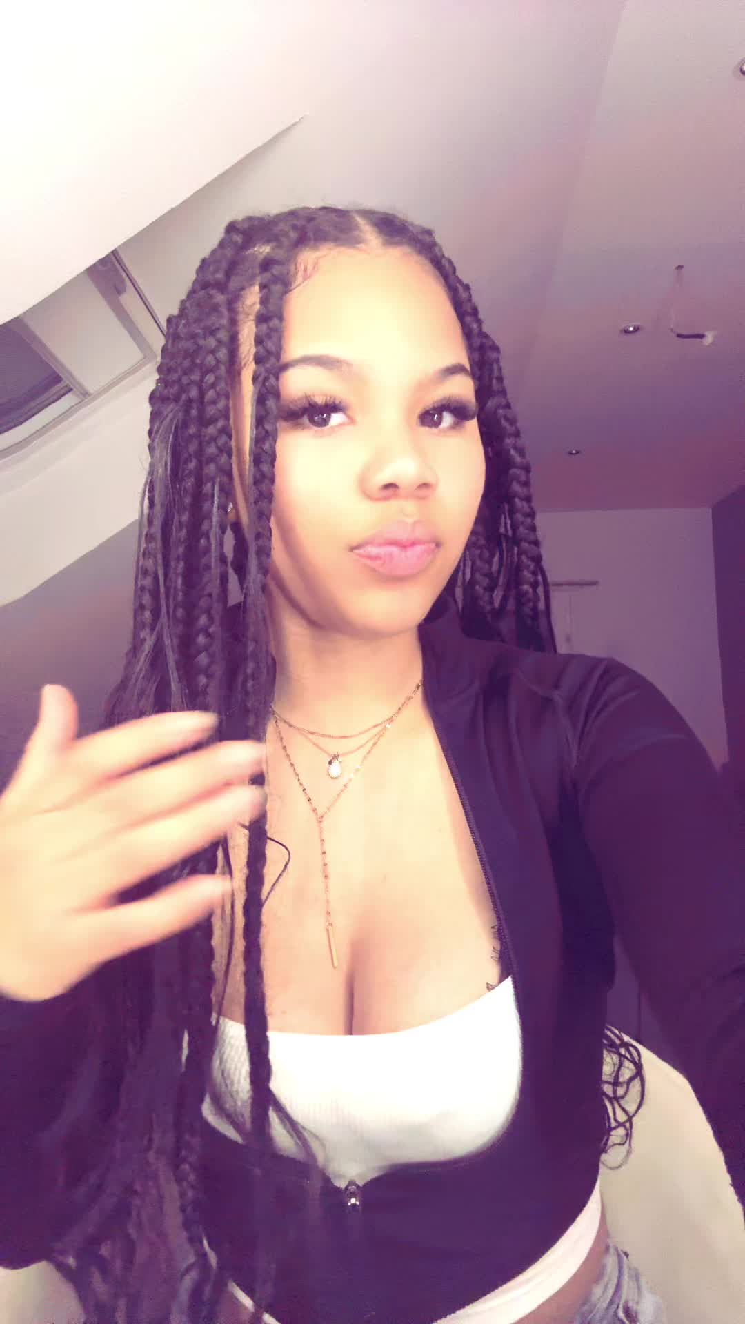 @user938389361