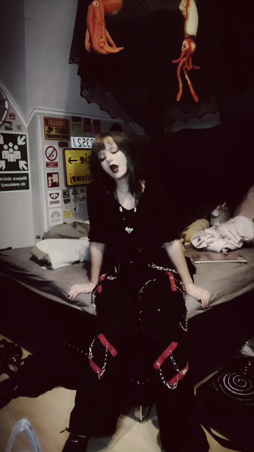 @antoinette🕸️🕷️