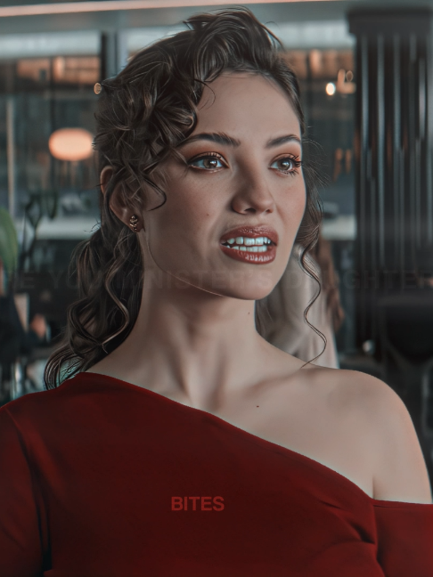 @Cinematic Bites🎥
